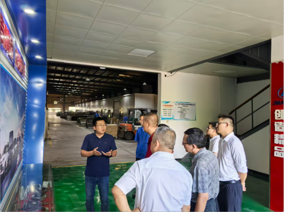 省工经联调研组深入江铃桥齿把脉新型工业化